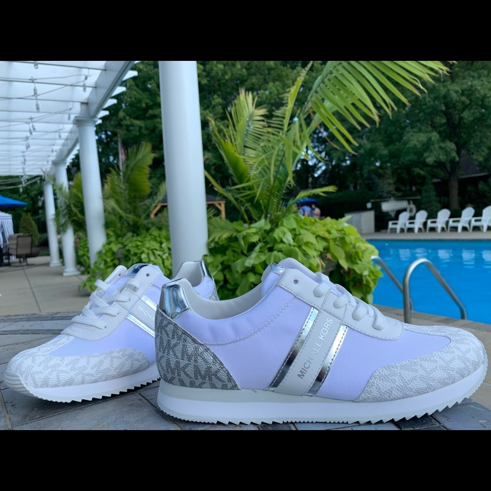 michael kors sneaker allie